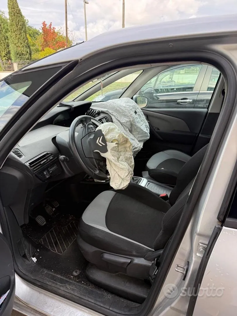 Citroen C4 Picasso 2015 photo 5