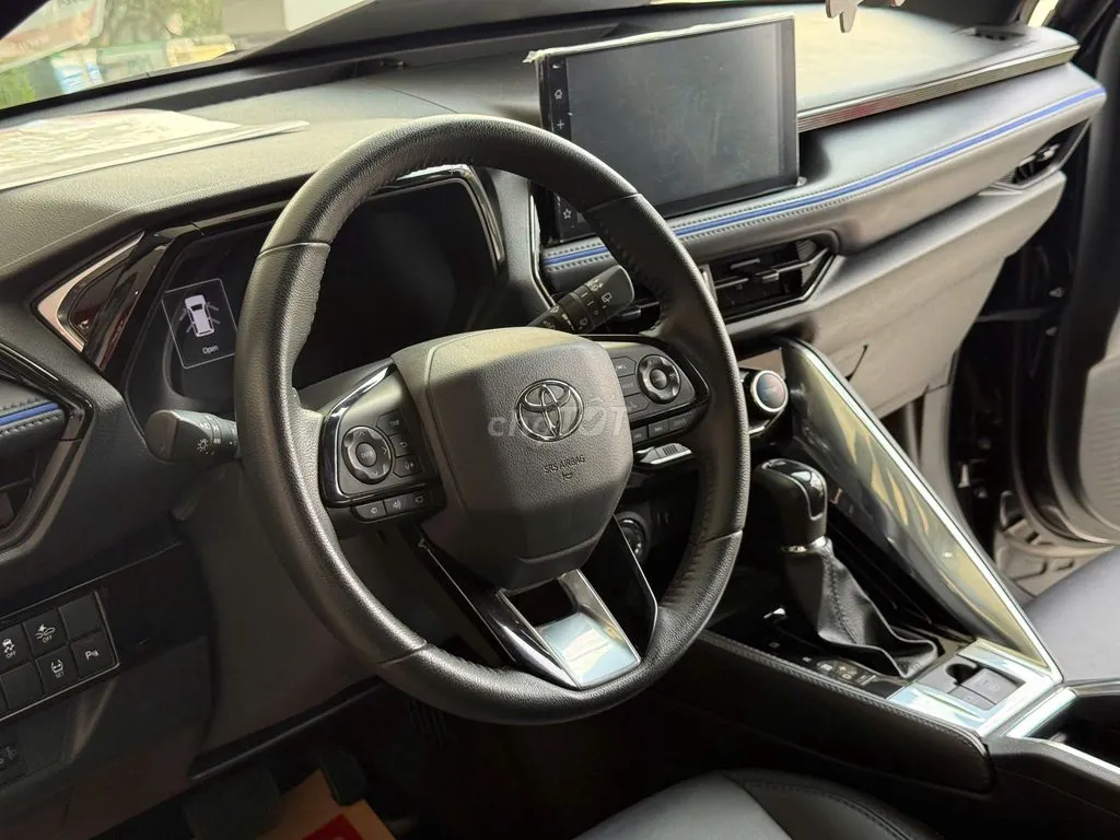 Toyota Yaris Cross 2024 photo 4