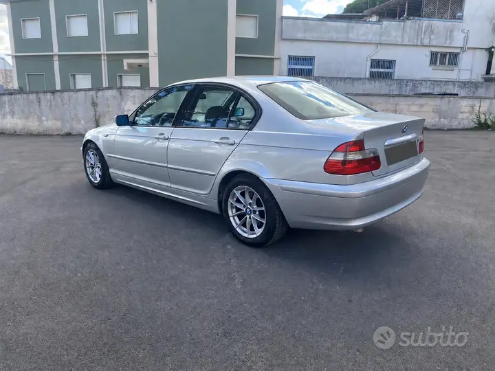 BMW 320D 2004 photo 3