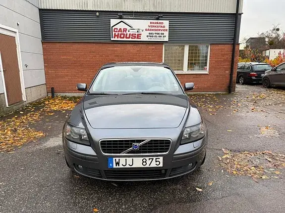 Volvo S40 2005 photo 2