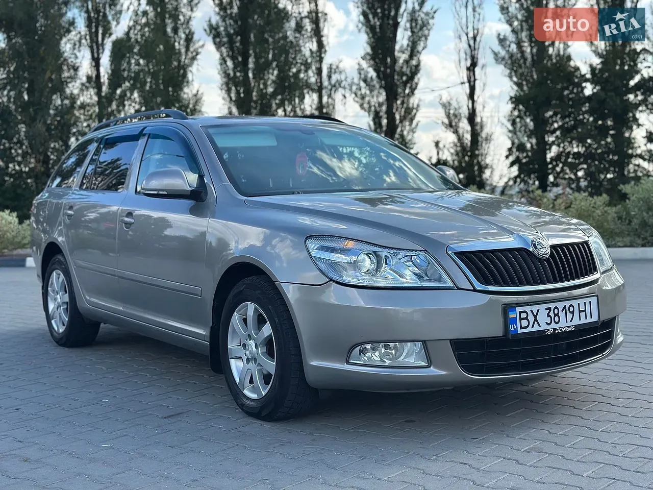Skoda Octavia 2012 photo 3