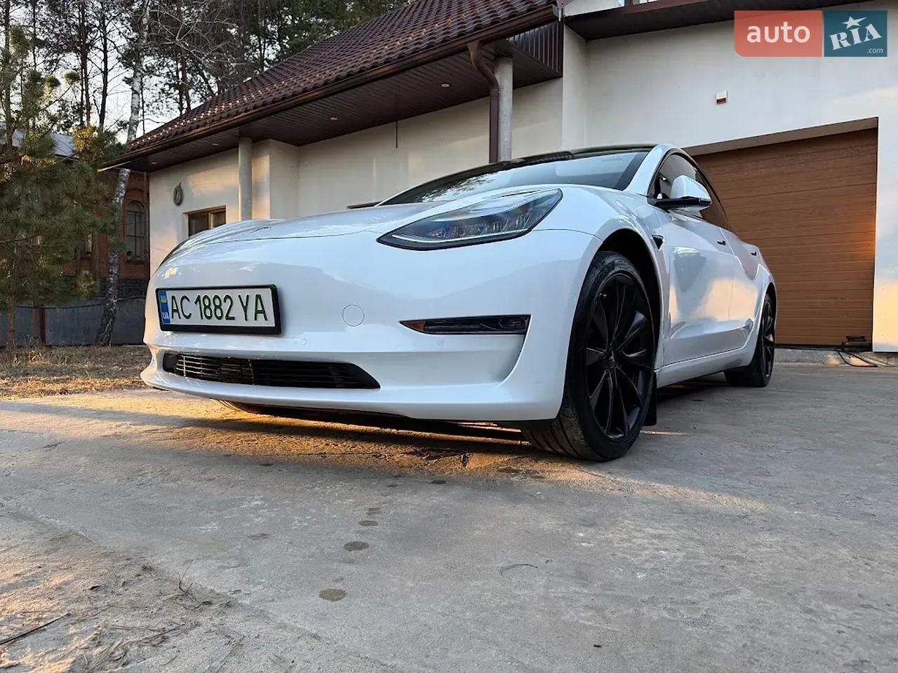 Tesla Model 3 2020 photo 2