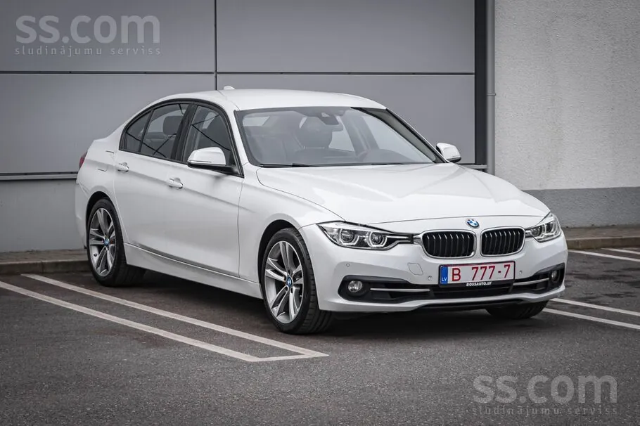 BMW 330 2016 photo 3
