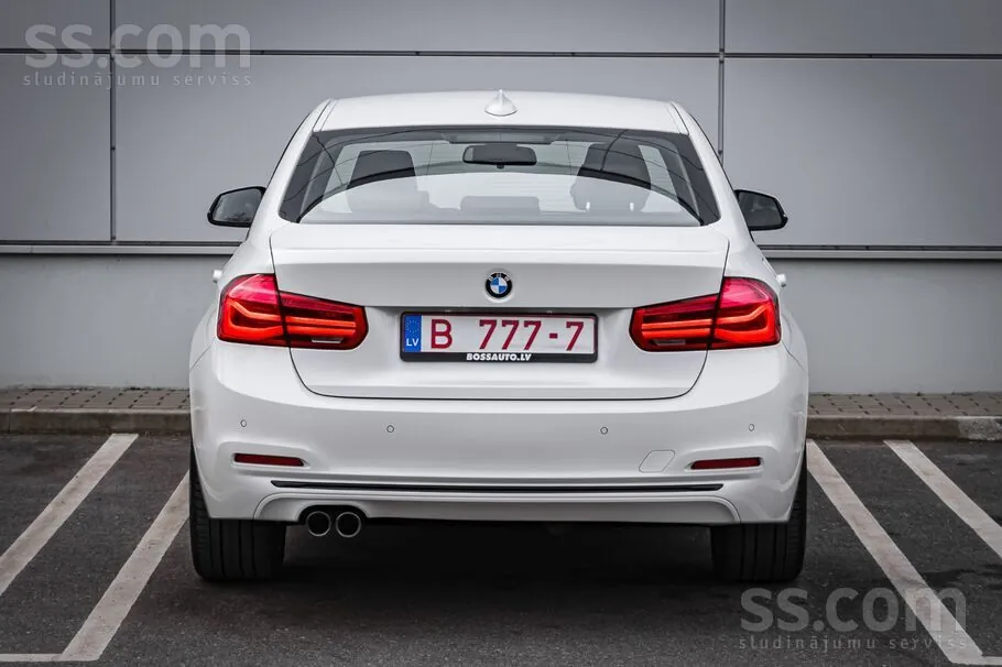 BMW 330 2016 photo 5