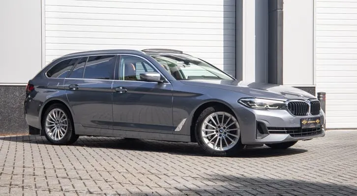 BMW 5 Series 2021 photo 3