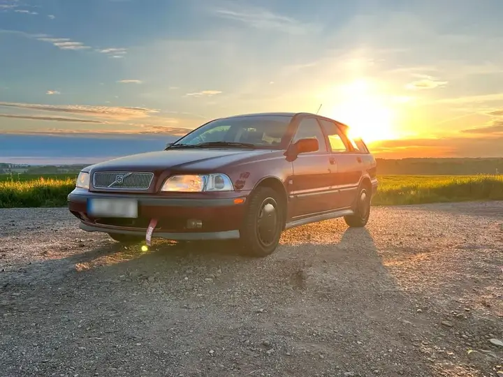 Volvo V40
