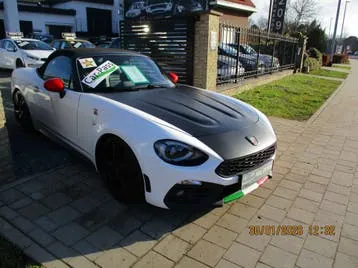 Abarth 124 Spider