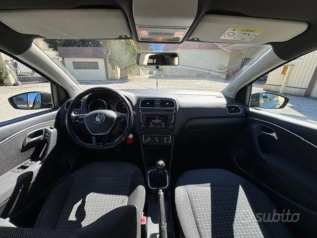 Volkswagen Polo 2015 photo 3