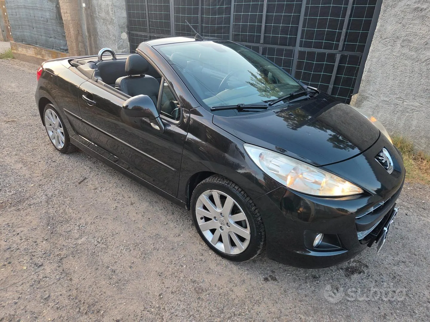 Peugeot 207 2011 photo 4
