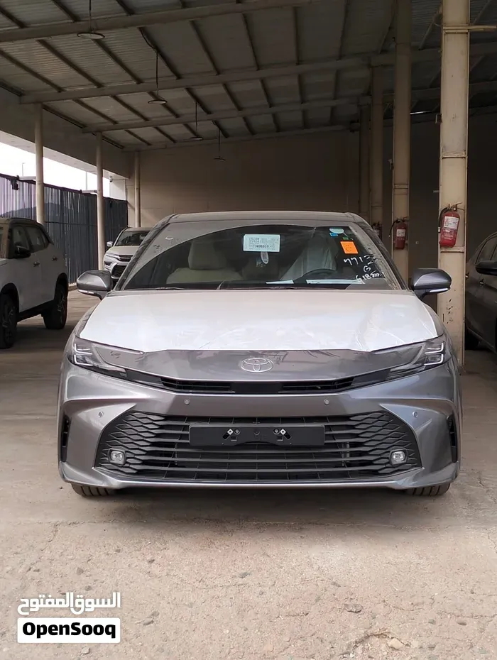 Toyota Camry 2026 photo 2