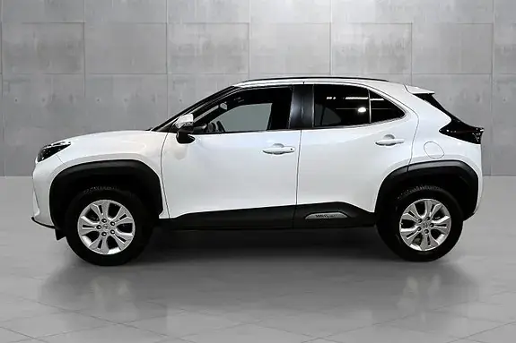 Toyota Yaris Cross 2023 photo 2