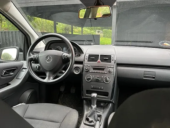 Mercedes-Benz A160 2010 photo 5