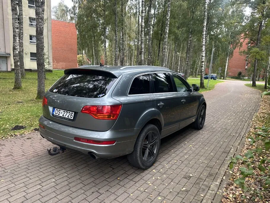 Audi Q7 2007 photo 4