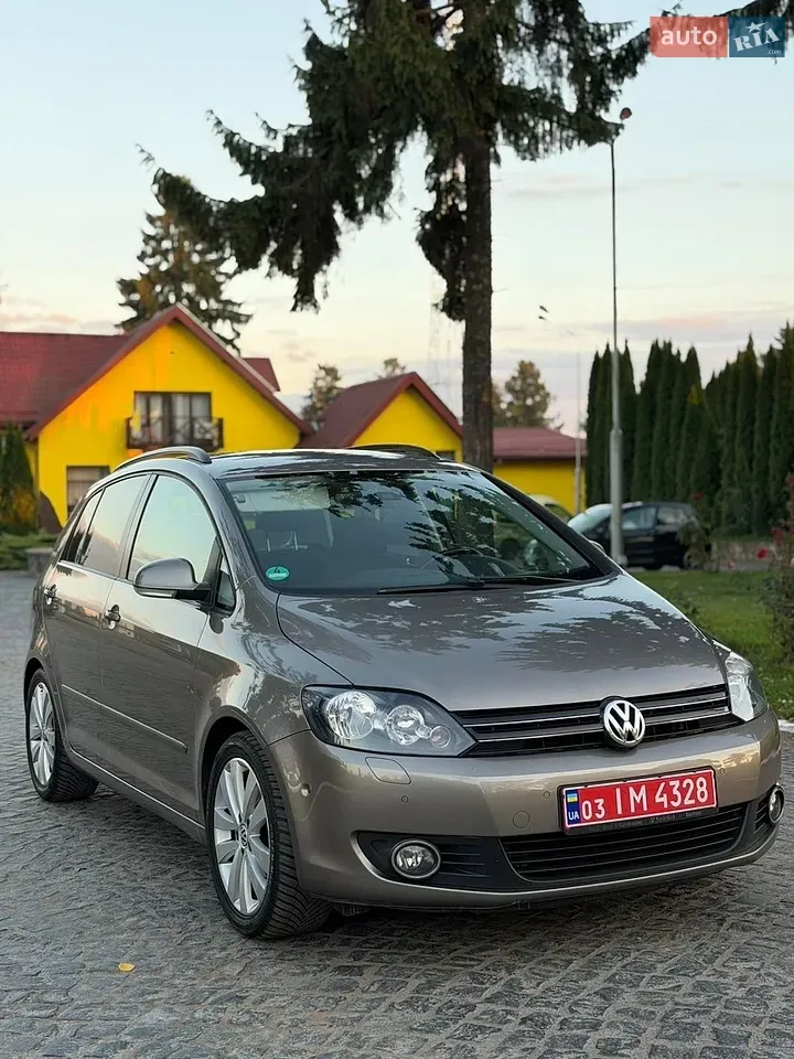 Volkswagen Golf Plus 2010 photo 3