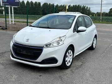 Peugeot 208 2015 photo 3