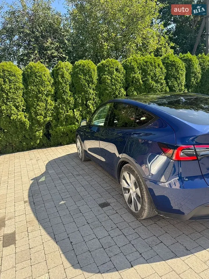 Tesla Model Y 2021 photo 3