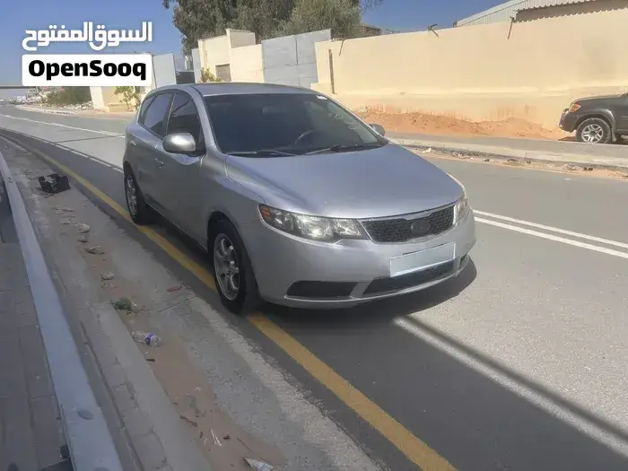 Kia Cerato 2012 photo 3