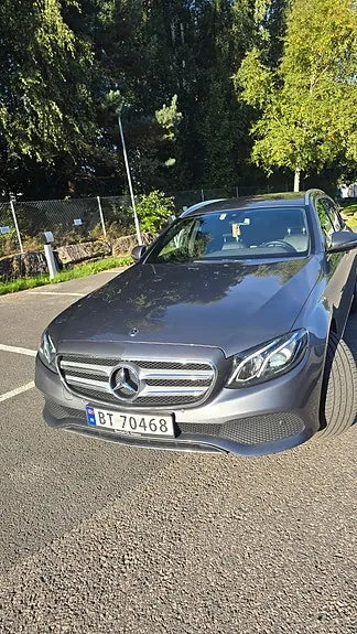 Mercedes-Benz E220 D