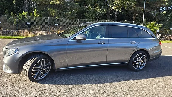 Mercedes-Benz E220 D 2017 photo 4