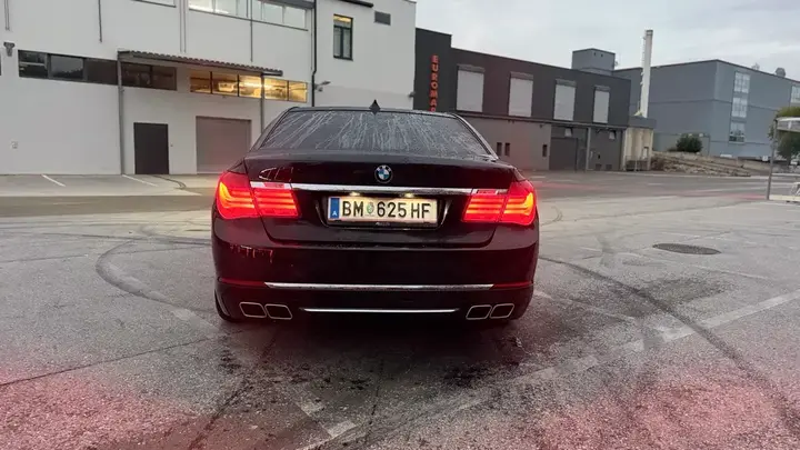 BMW 7 Series 2014 photo 3