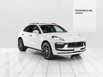 Porsche Macan 2023 photo 2