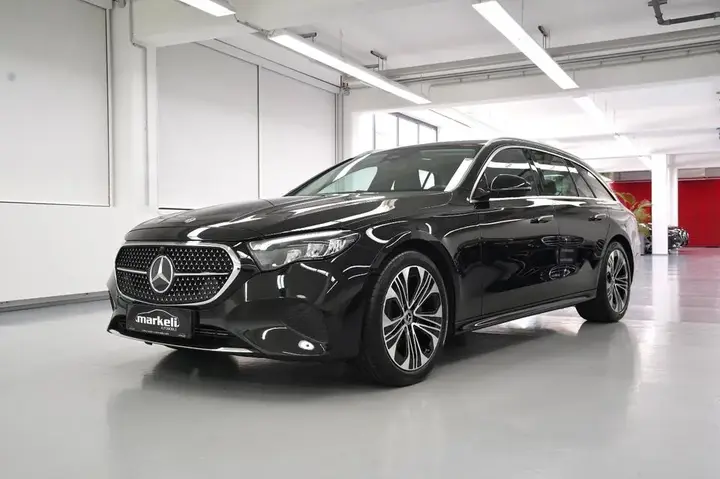 Mercedes-Benz E