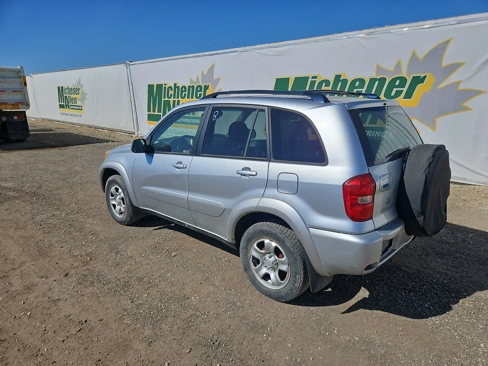 Toyota Rav4 2004 photo 3