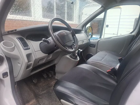 Renault Trafic 2010 photo 5