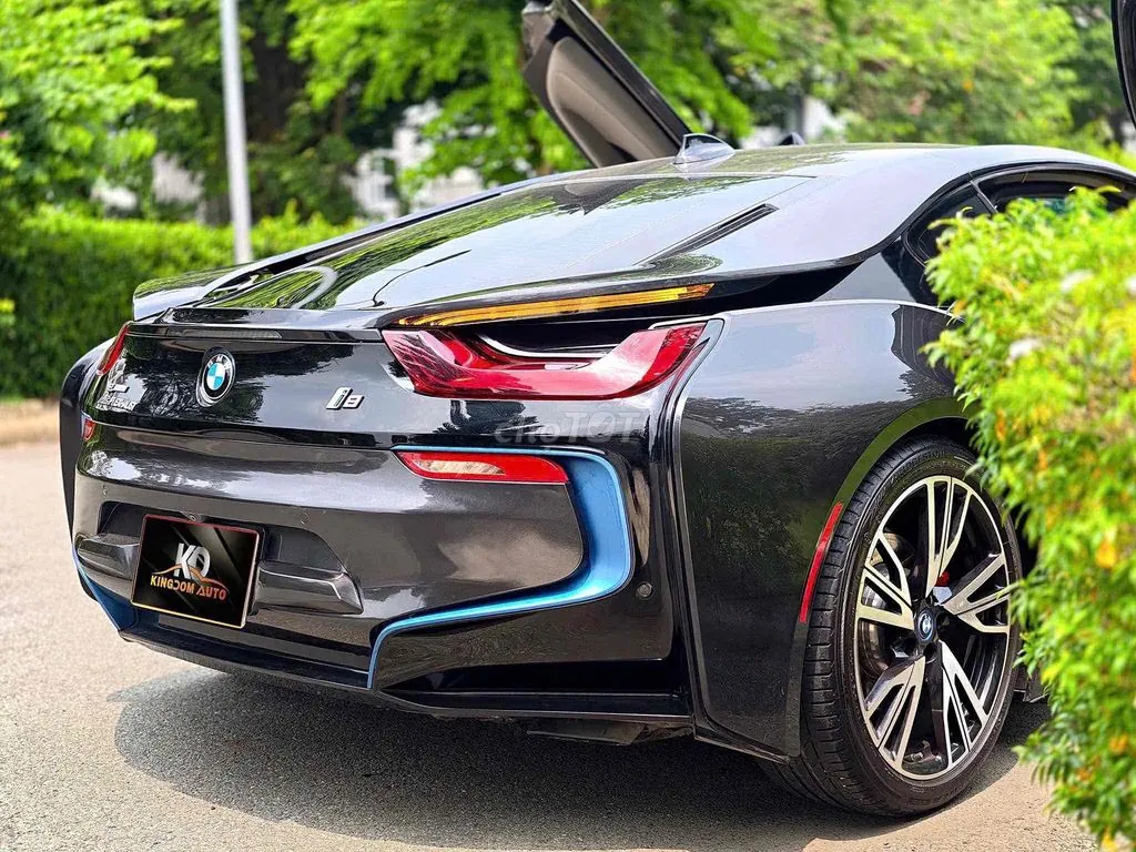 BMW I8 2015 photo 2