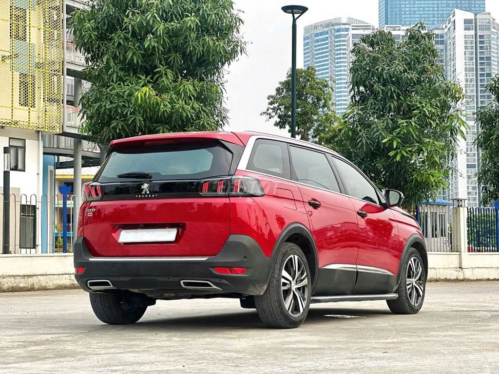 Peugeot 5008 2023 photo 3