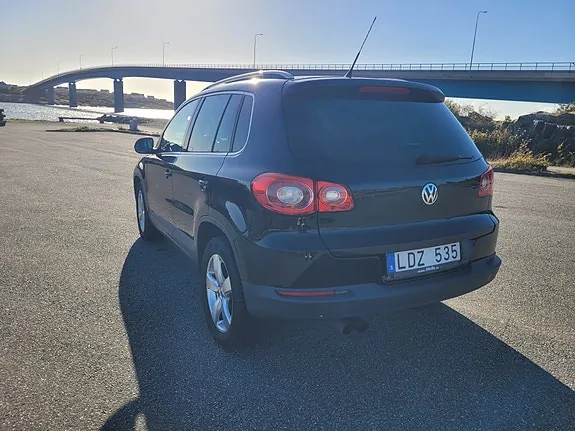 Volkswagen Tiguan 2011 photo 3