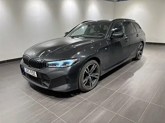 BMW 330E