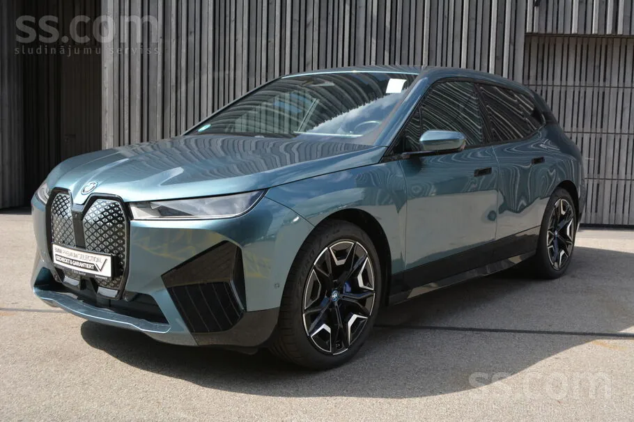 BMW Ix 2023 photo 3