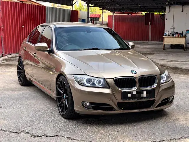 BMW 320I