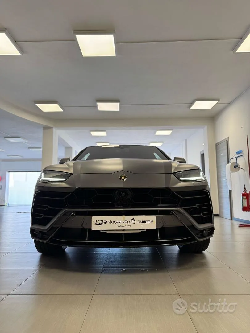 Lamborghini Urus 2021 photo 2