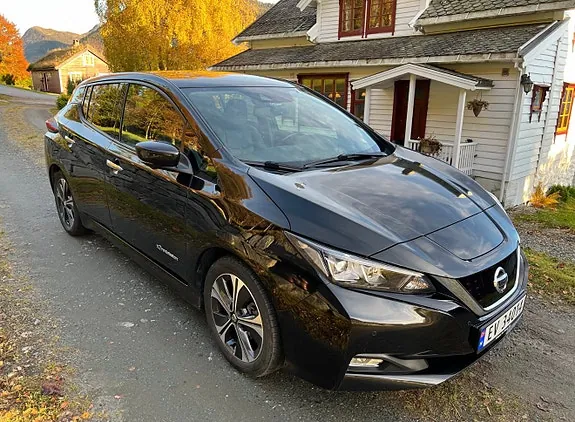 Nissan Leaf 2018 photo 4