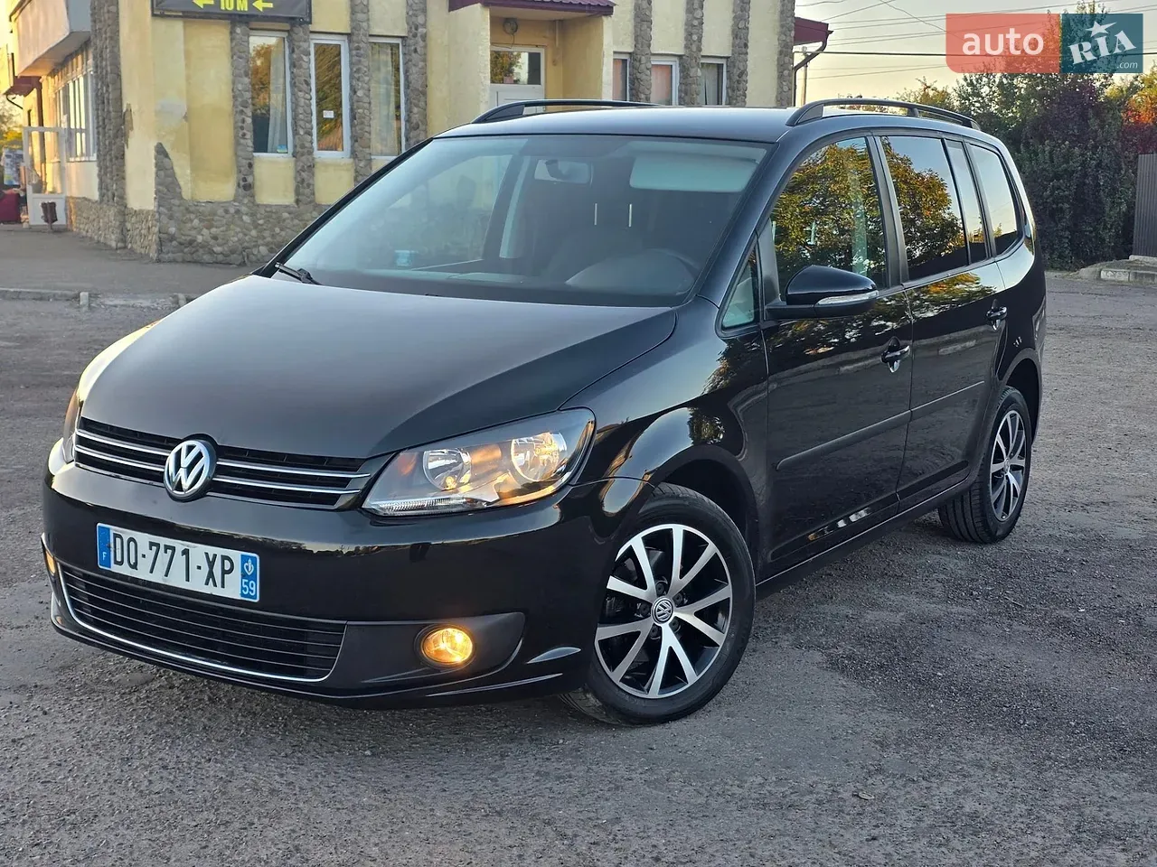 Volkswagen Touran 2011 photo 5