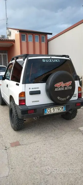 Suzuki Vitara 2003 photo 2