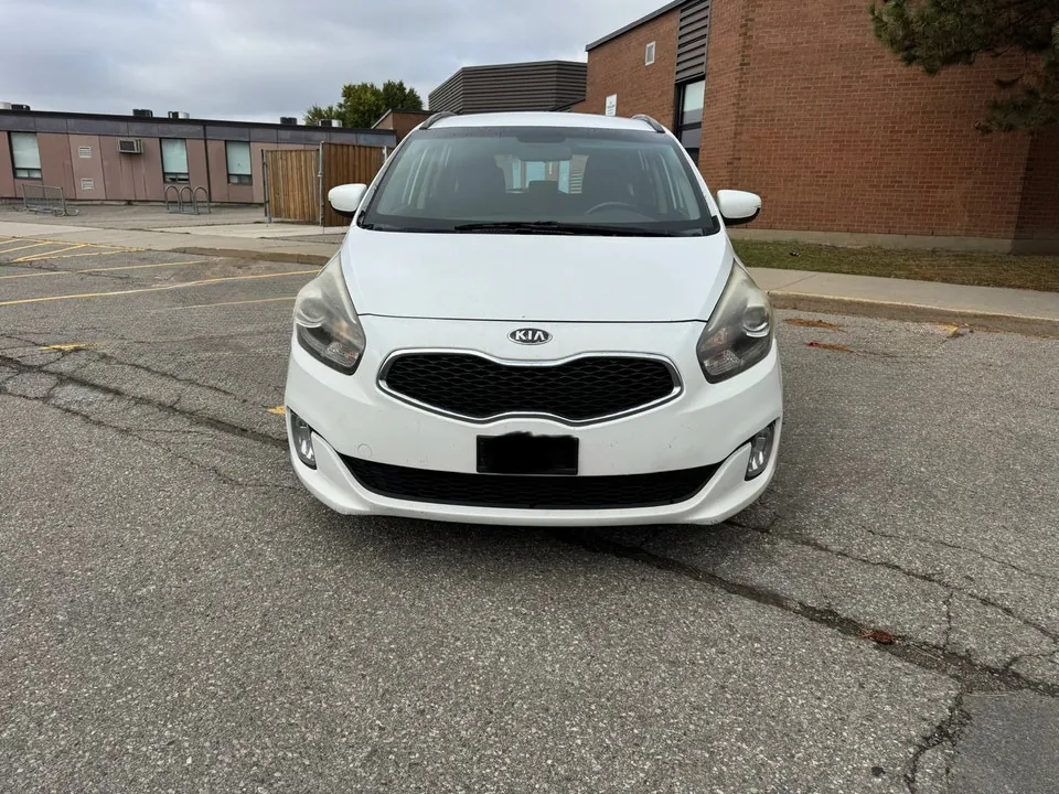 Kia Rondo 2014 photo 2