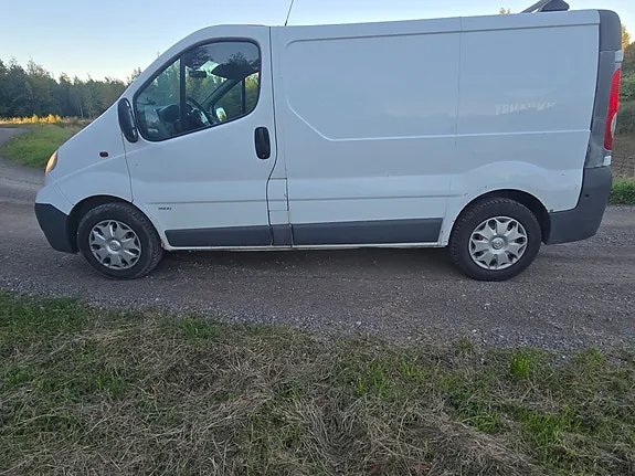 Opel Vivaro 2012 photo 3