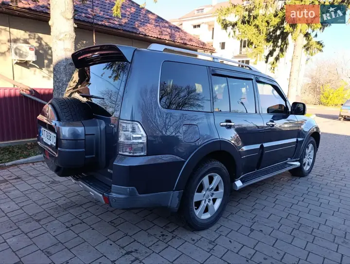 Mitsubishi Pajero Wagon 2007 photo 4