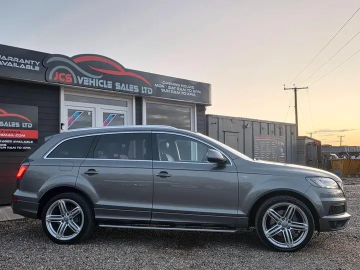 Audi Q7 2014 photo 3