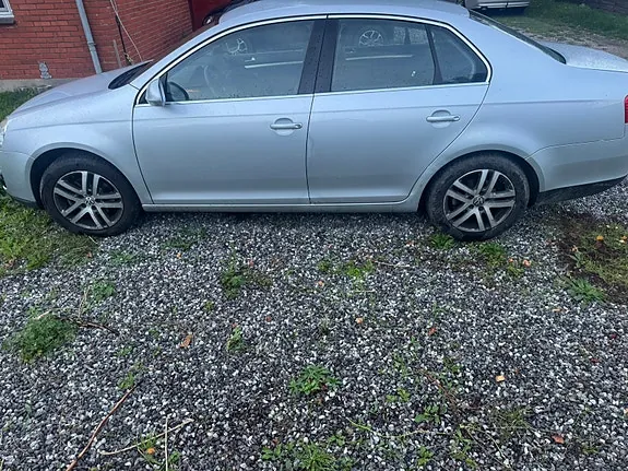 Volkswagen Jetta 2006 photo 2