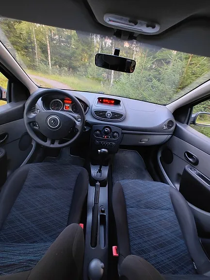 Renault Clio 2006 photo 3