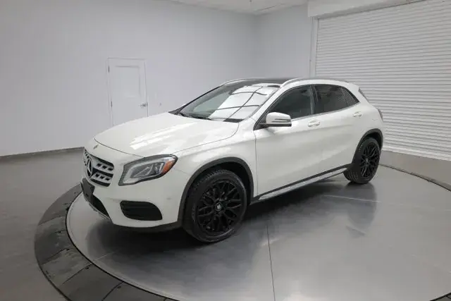 Mercedes-Benz Gla 2018 photo 4