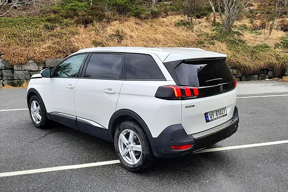 Peugeot 5008 2018 photo 3