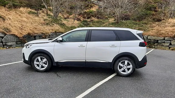 Peugeot 5008 2018 photo 4
