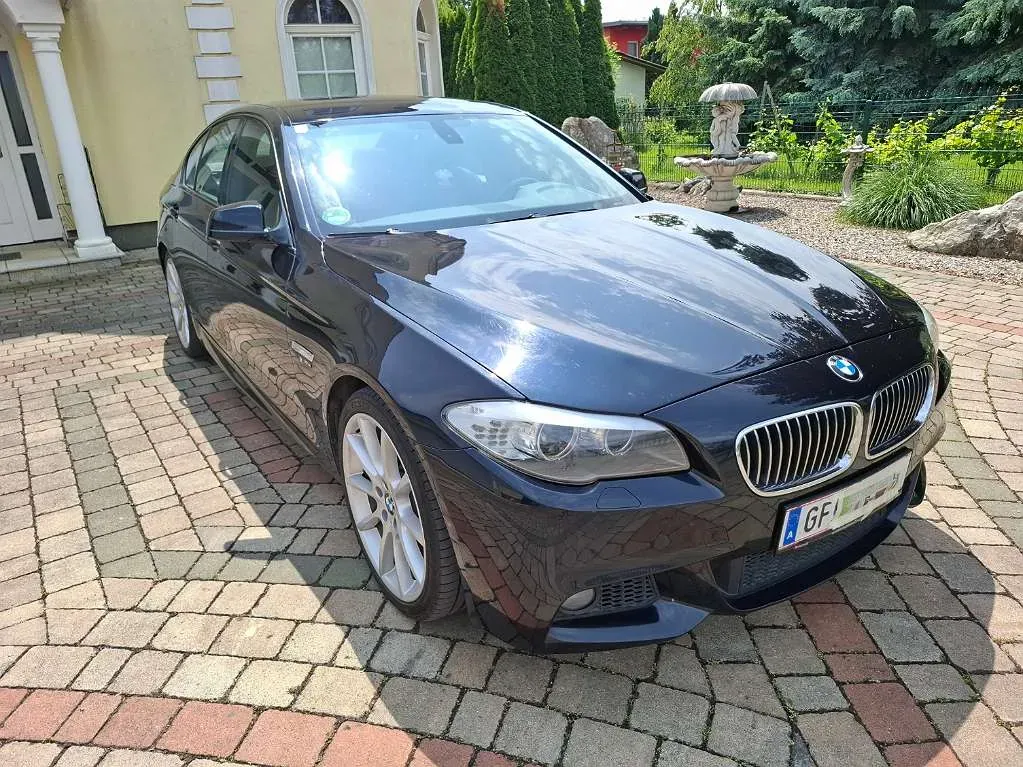BMW 5 Series 2012 photo 3