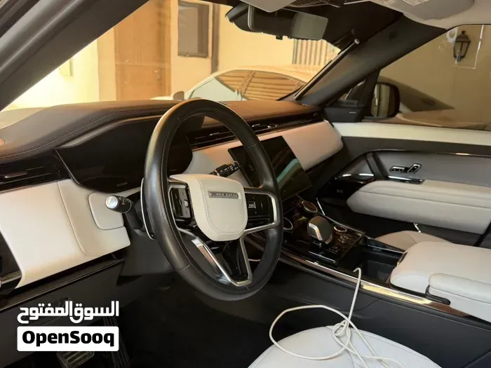 Land Rover Range Rover Sport 2023 photo 4