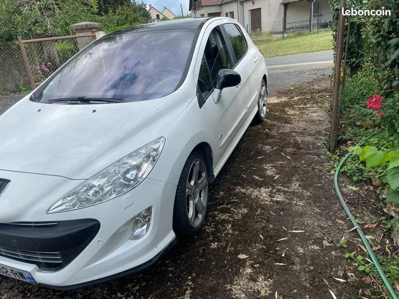 Peugeot 308 2010 photo 2